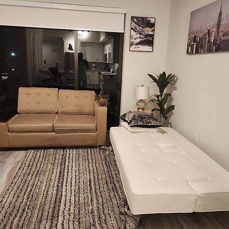 Lux Property Great For 1 To 8 Guests-Family Trip ,5Beds 2Rooms Staycation With Gym And Ev, Proximity To Downtown And Beaches 西棕榈滩 外观 照片