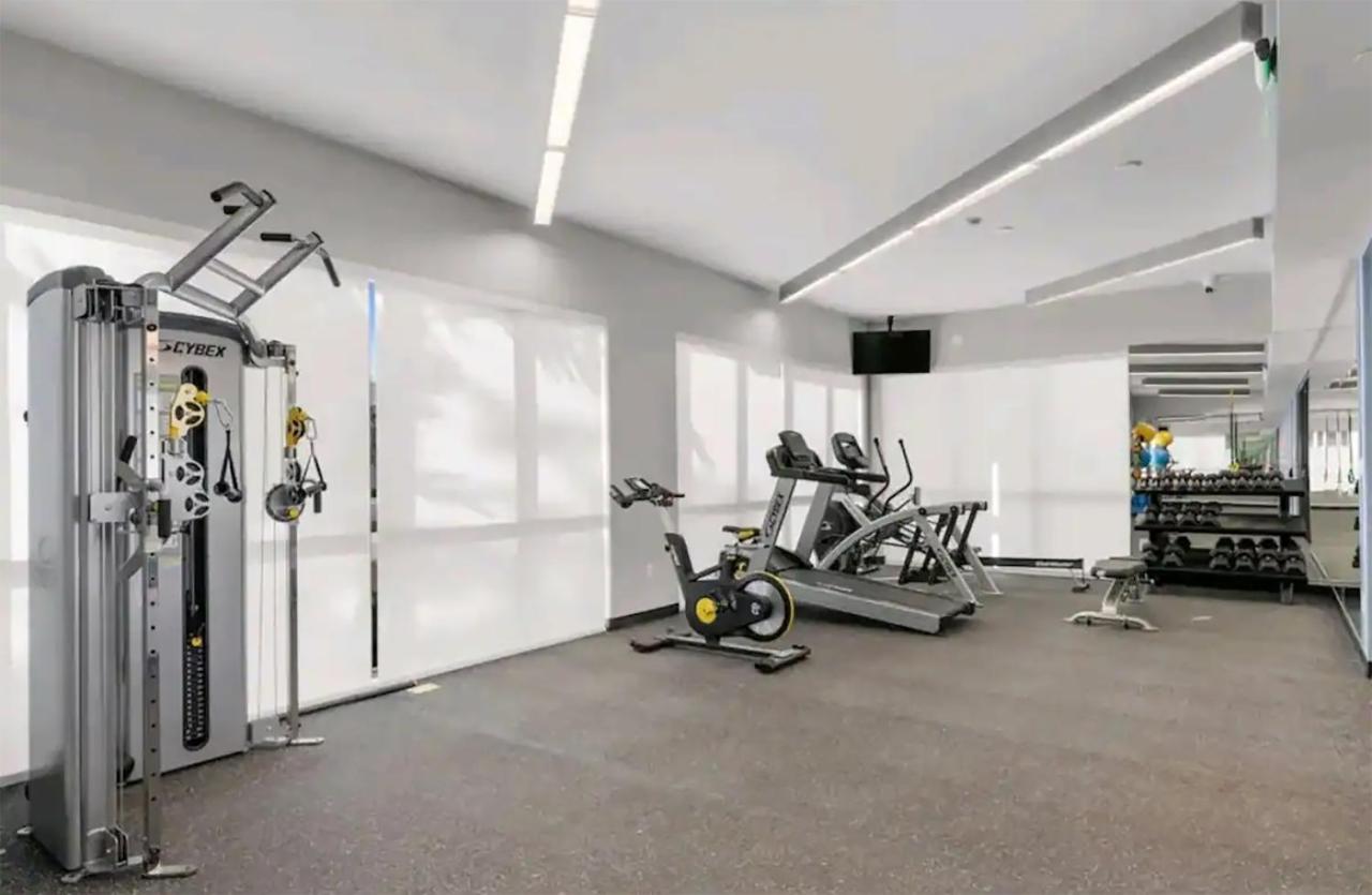 Lux Property Great For 1 To 8 Guests-Family Trip ,5Beds 2Rooms Staycation With Gym And Ev, Proximity To Downtown And Beaches 西棕榈滩 外观 照片
