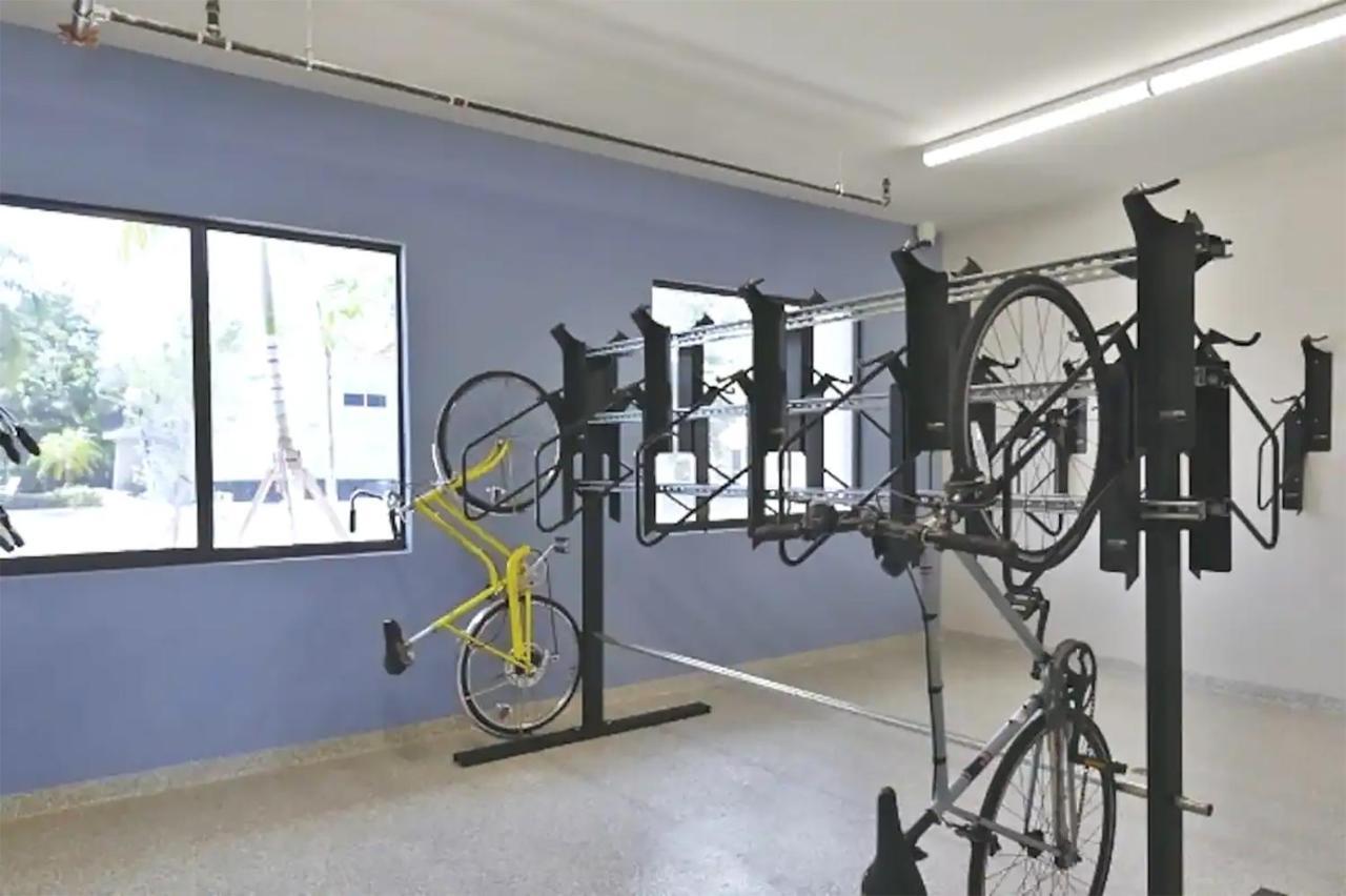 Lux Property Great For 1 To 8 Guests-Family Trip ,5Beds 2Rooms Staycation With Gym And Ev, Proximity To Downtown And Beaches 西棕榈滩 外观 照片