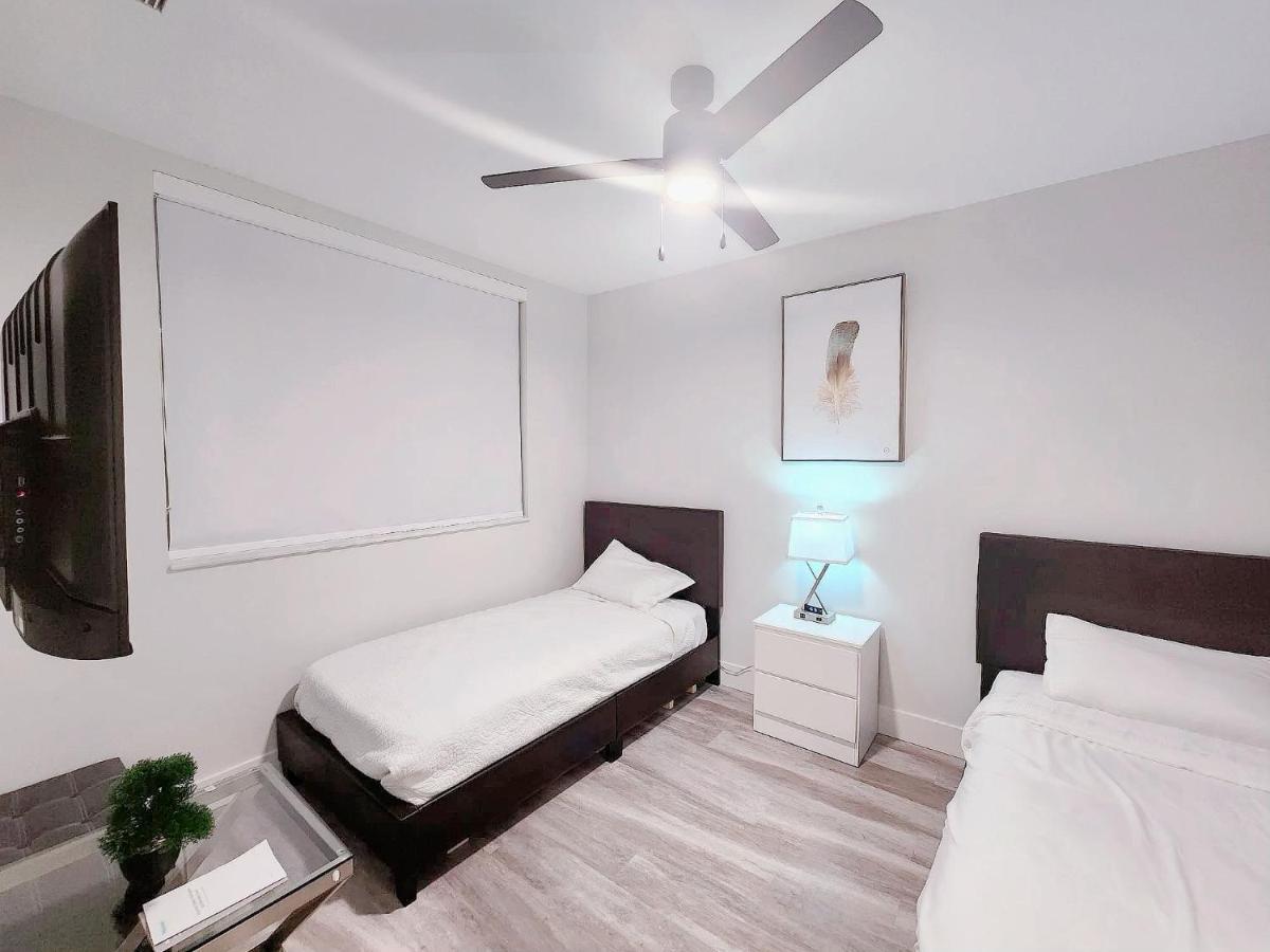 Lux Property Great For 1 To 8 Guests-Family Trip ,5Beds 2Rooms Staycation With Gym And Ev, Proximity To Downtown And Beaches 西棕榈滩 外观 照片
