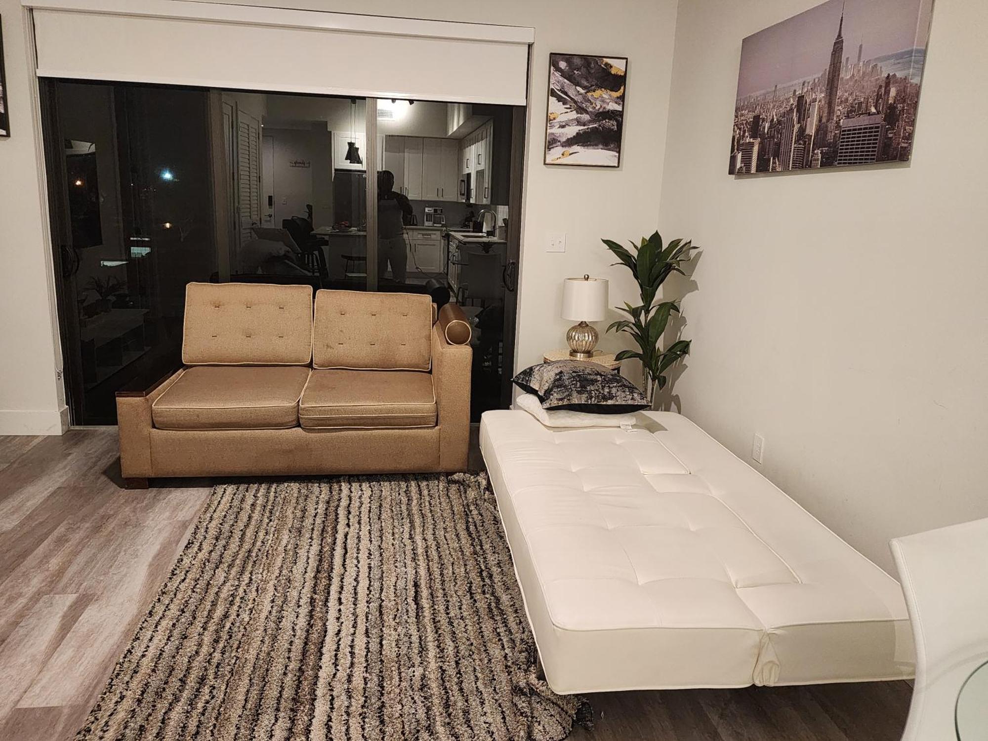 Lux Property Great For 1 To 8 Guests-Family Trip ,5Beds 2Rooms Staycation With Gym And Ev, Proximity To Downtown And Beaches 西棕榈滩 外观 照片